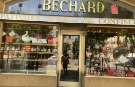 Pâtisserie Bechard, Nettoyage par pulvérisation de produits anti mousse et hydrofuge au Cours Mirabeau Aix-en-Provence
