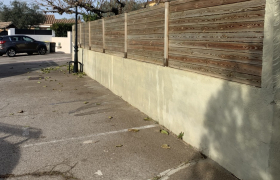 Application d'un enduit de façade coloré à Gardanne